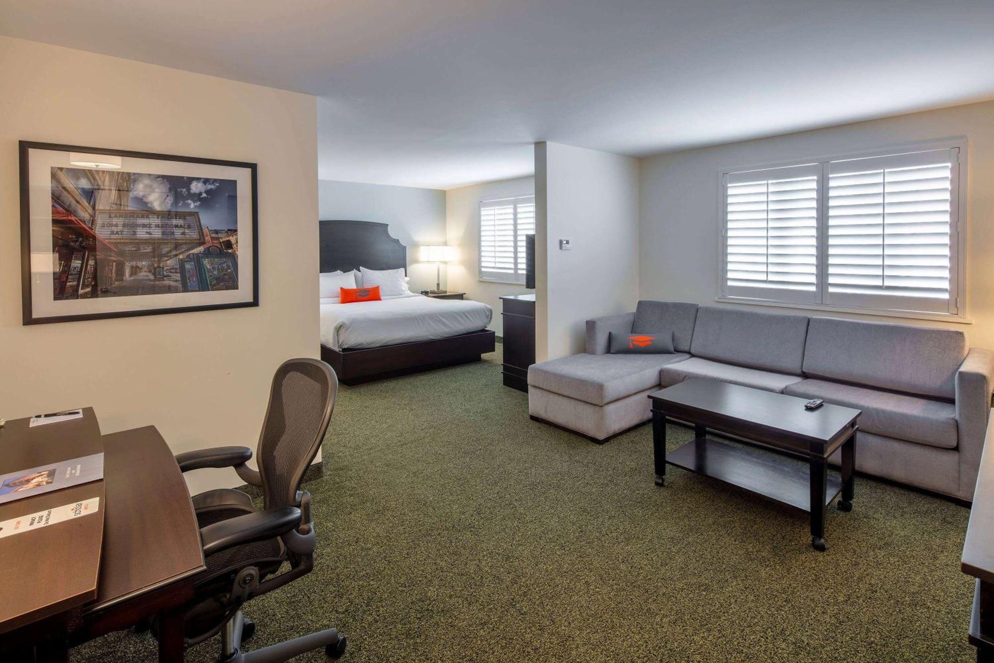 Collegian Hotel & Suites, Trademark Collection By Wyndham Syracuse Luaran gambar