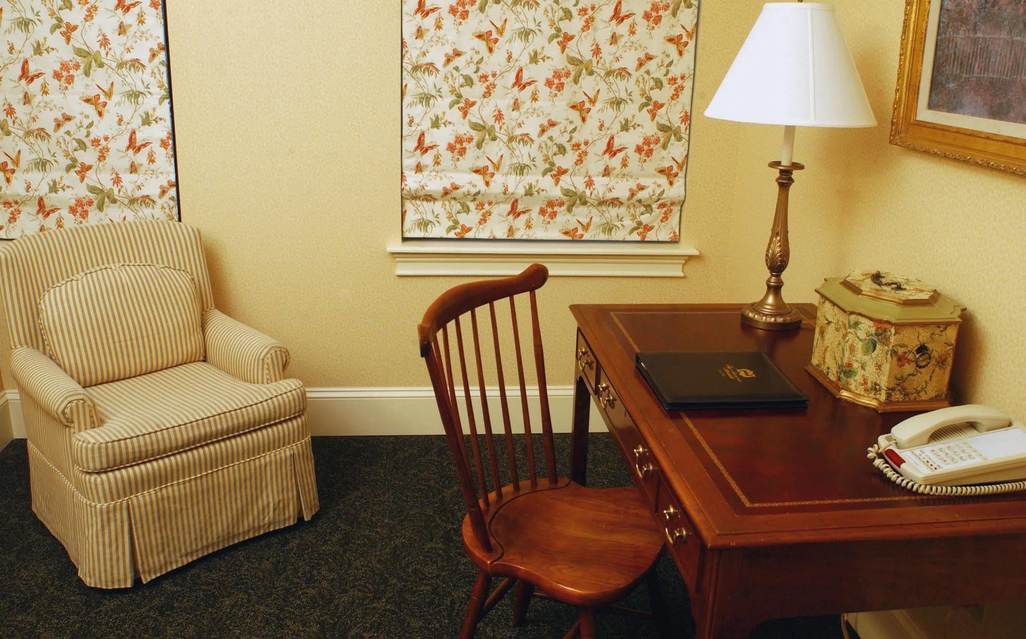 Collegian Hotel & Suites, Trademark Collection By Wyndham Syracuse Luaran gambar